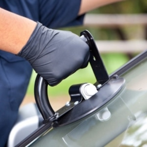 windshield repair in Los Angeles, CA mobile service